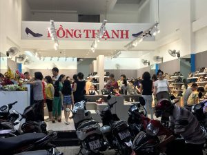Hồng Thạnh - một trong những thương hiệu giày nổi tiếng ở Việt Nam